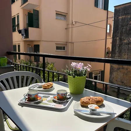 Casa Brigida - Due Camere, Terrazzi E Aria Di Mare Varigotti